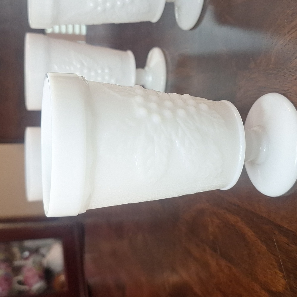 Vintage 4pc Milk Glass Goblet Set - Picture 4 of 7
